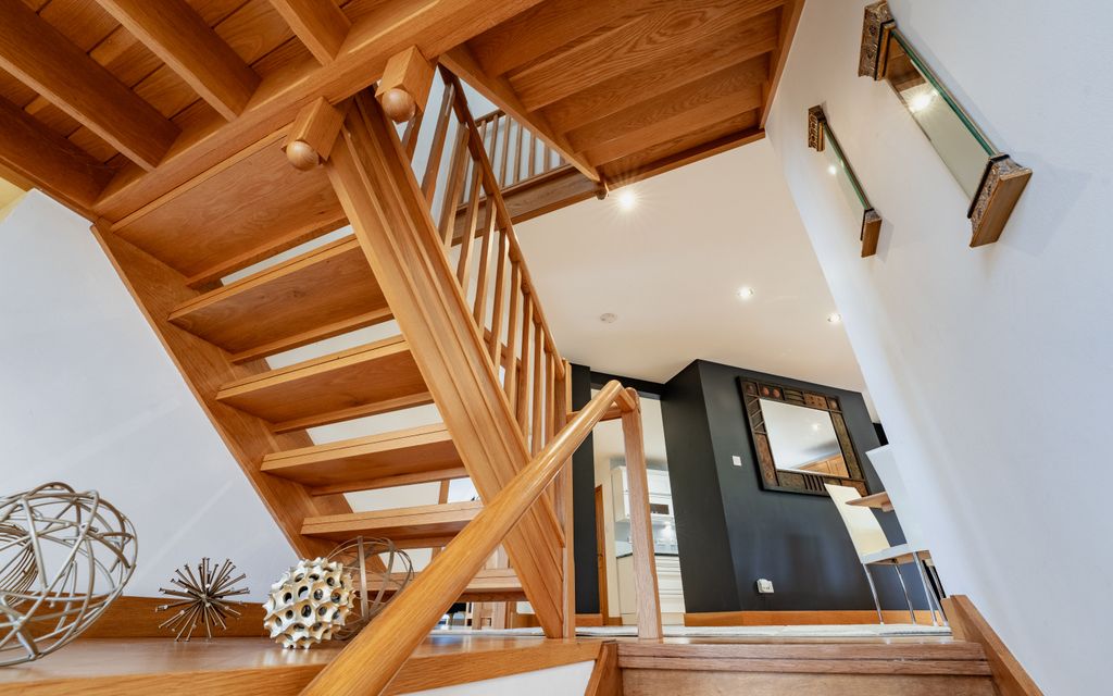 Property photo 3 of 38 Photo #3