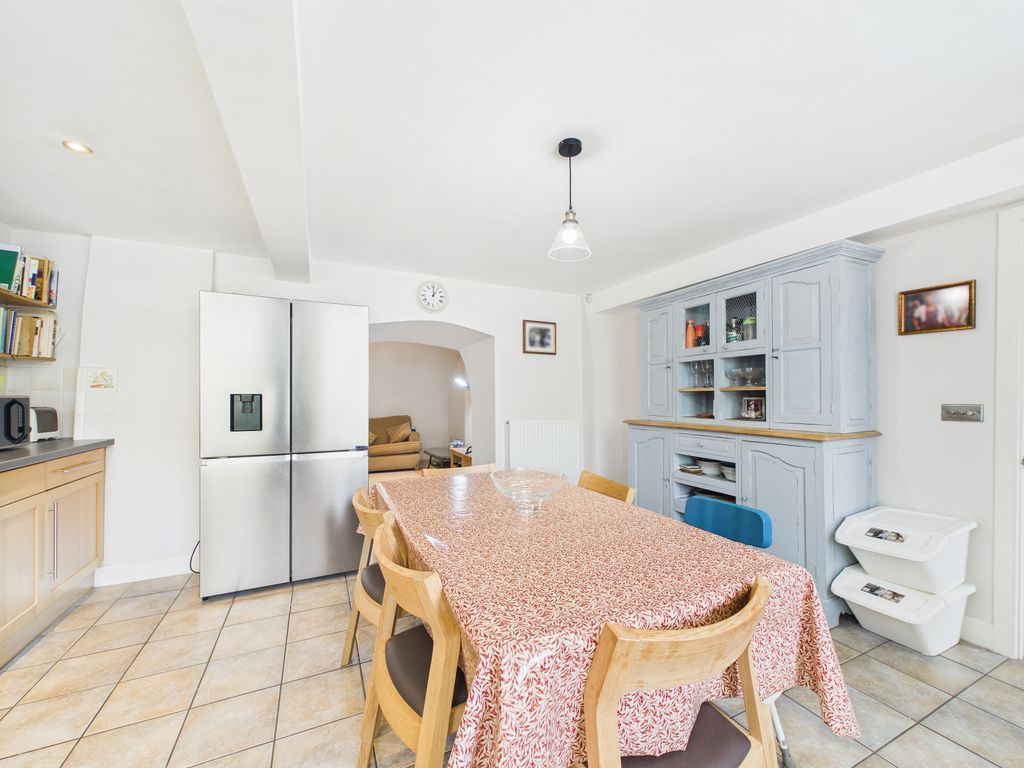 Property photo 3 of 27 Photo 11