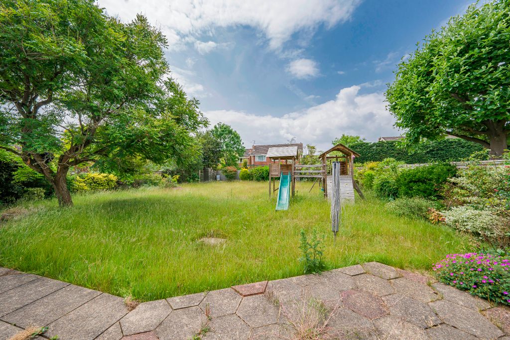 Property photo 3 of 17