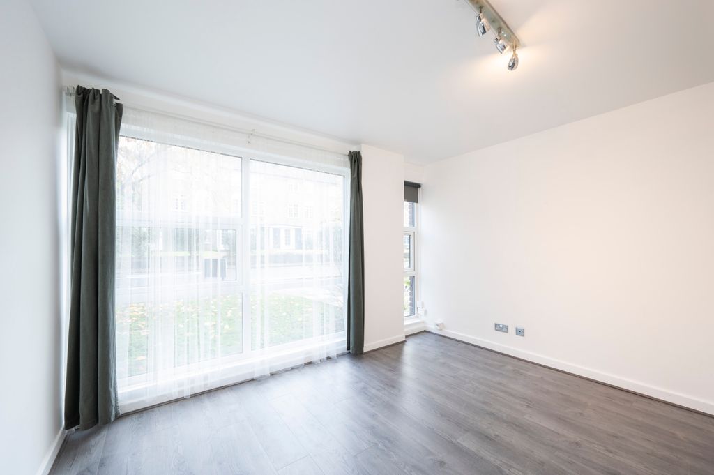 Property photo 3 of 10 Picture No. 03