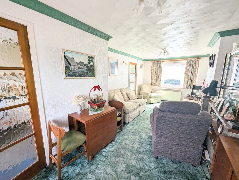 Property photo 3 of 15