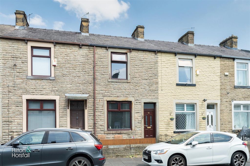 Property photo 1 of 9 Plover Street