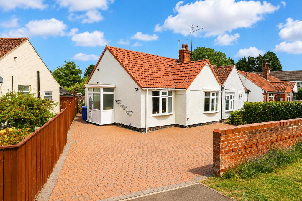 Property photo 1 of 23