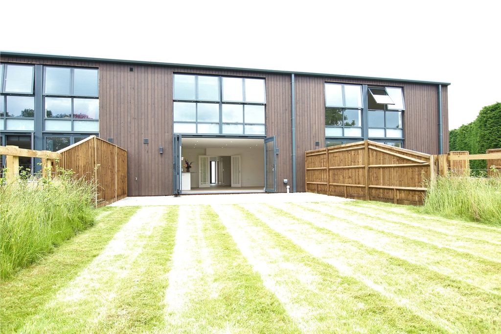 Property photo 1 of 14 Picture No. 20