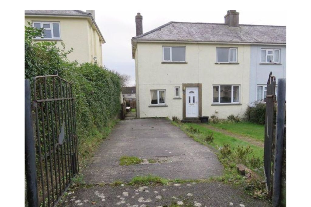 Property photo 3 of 27