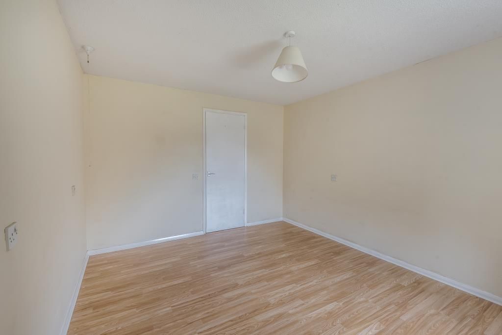 Property photo 2 of 10 Bedroom