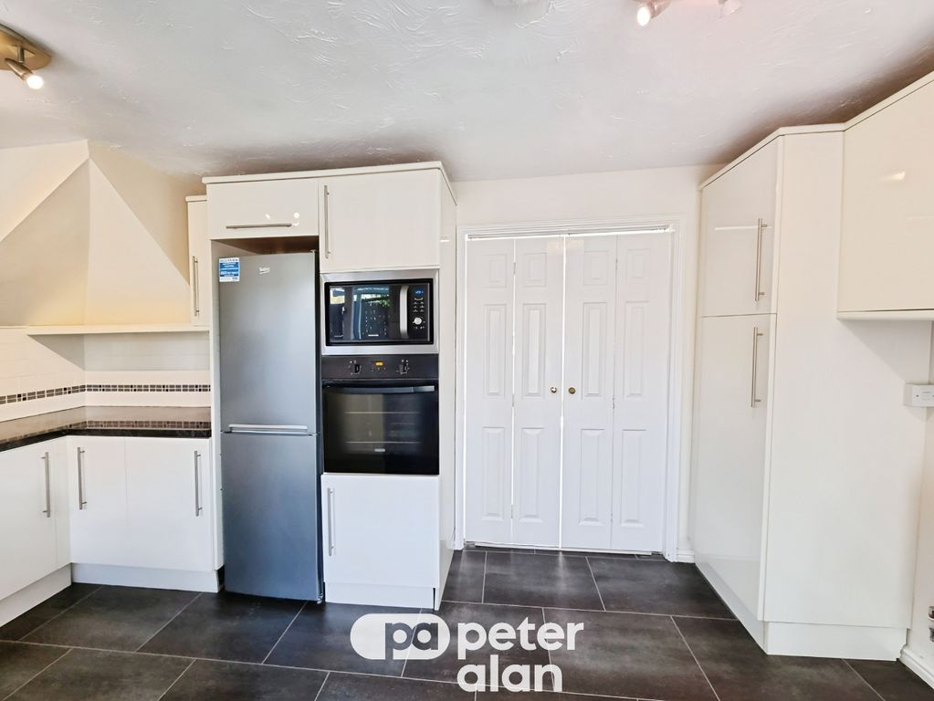 Property photo 3 of 16 Image
