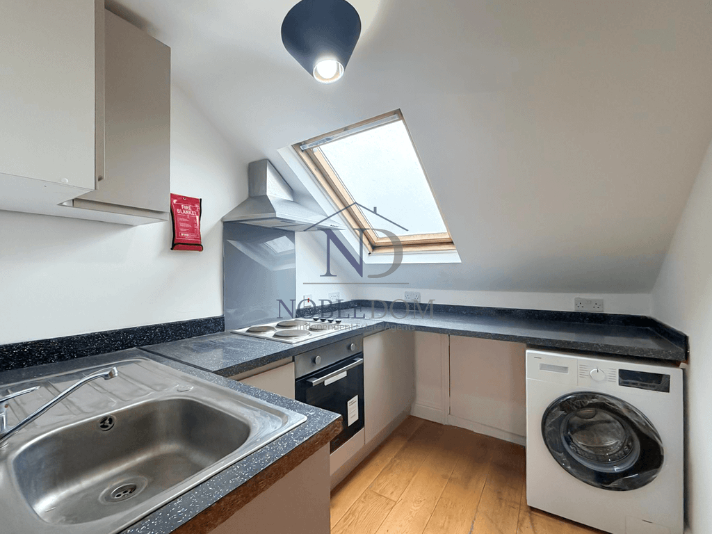 Property photo 3 of 6 Gallery