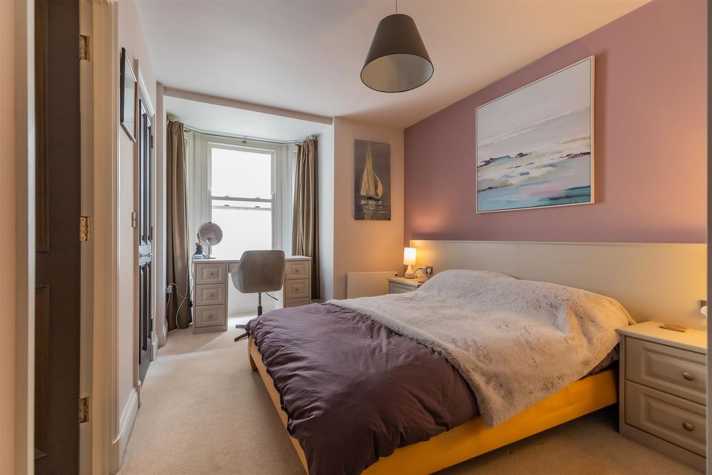 Additional image 7 of 3 bed flat for saleThe Lindens, Romilly Crescent, Pontcanna, Cardiff CF11