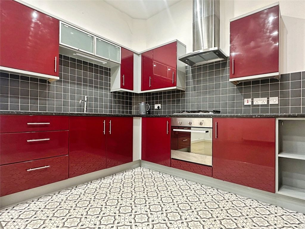 Property photo 3 of 13 Kitchen