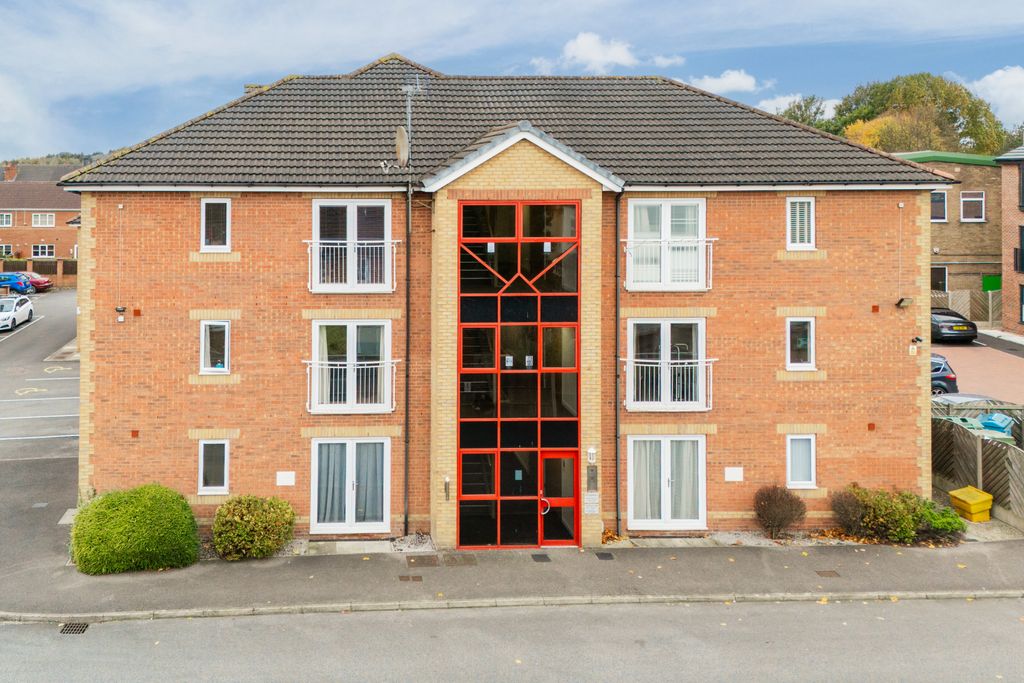 Property photo 1 of 15 External