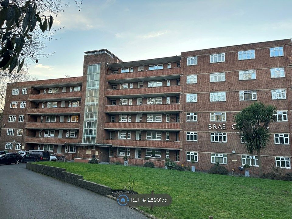 Property photo 1 of 7 Main Building