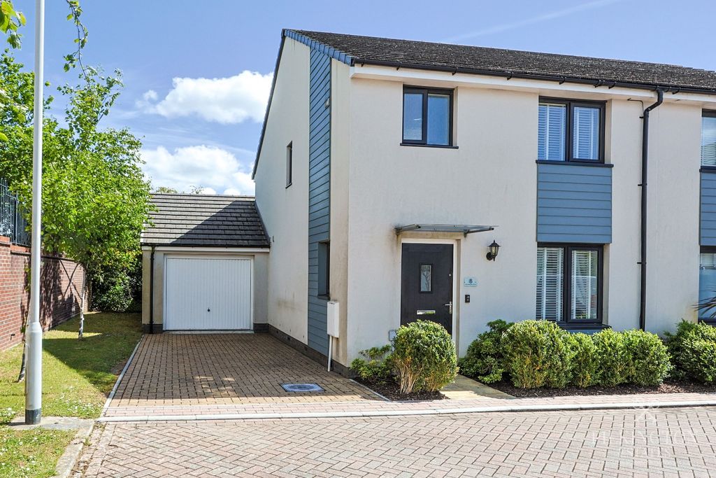 Property photo 1 of 17 5151221