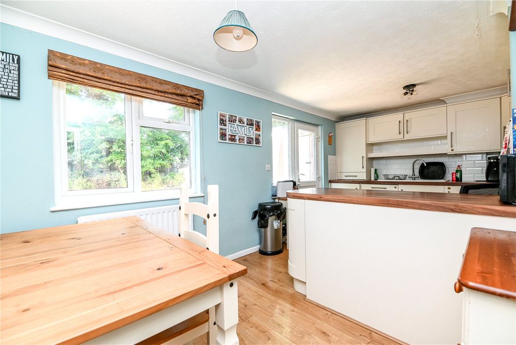 Property photo 2 of 15 Picture No. 04
