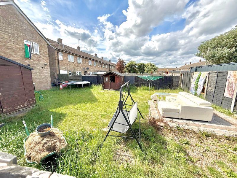 Property photo 3 of 7 Garden