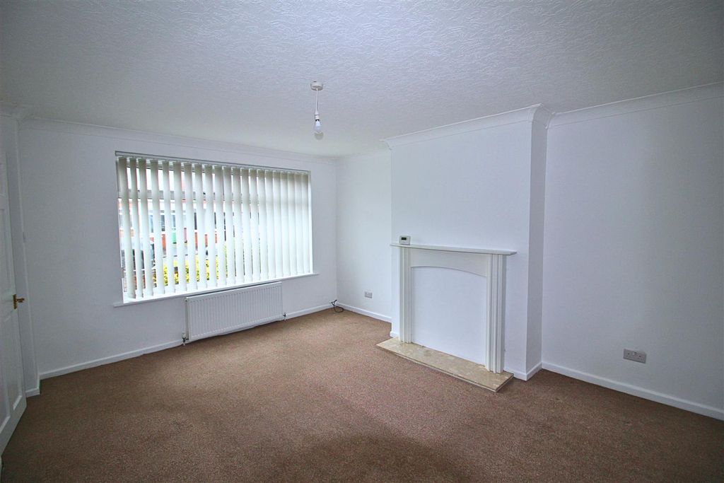 Property photo 3 of 13 3Cfc1c30-22Fc-49Ec-8662-B48Ab1dc558c.Jpg