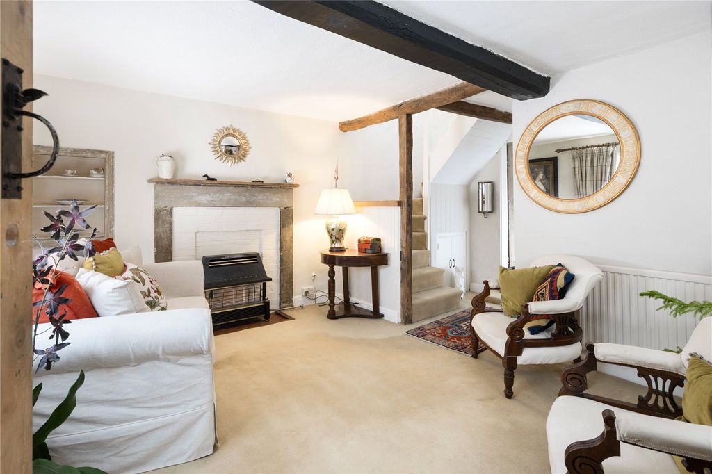 Property photo 2 of 17 Sitting Room