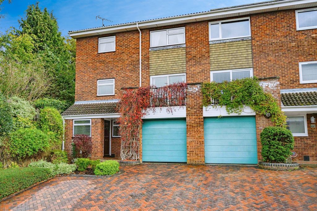 Property photo 1 of 19