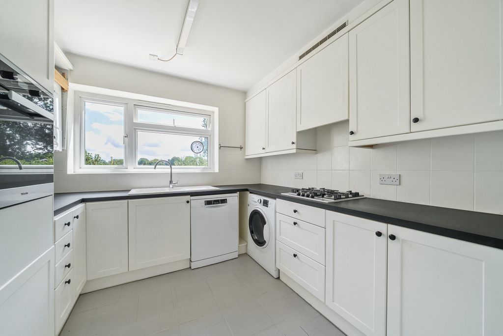 Property photo 3 of 15 1500244-4-19Fd1c6...