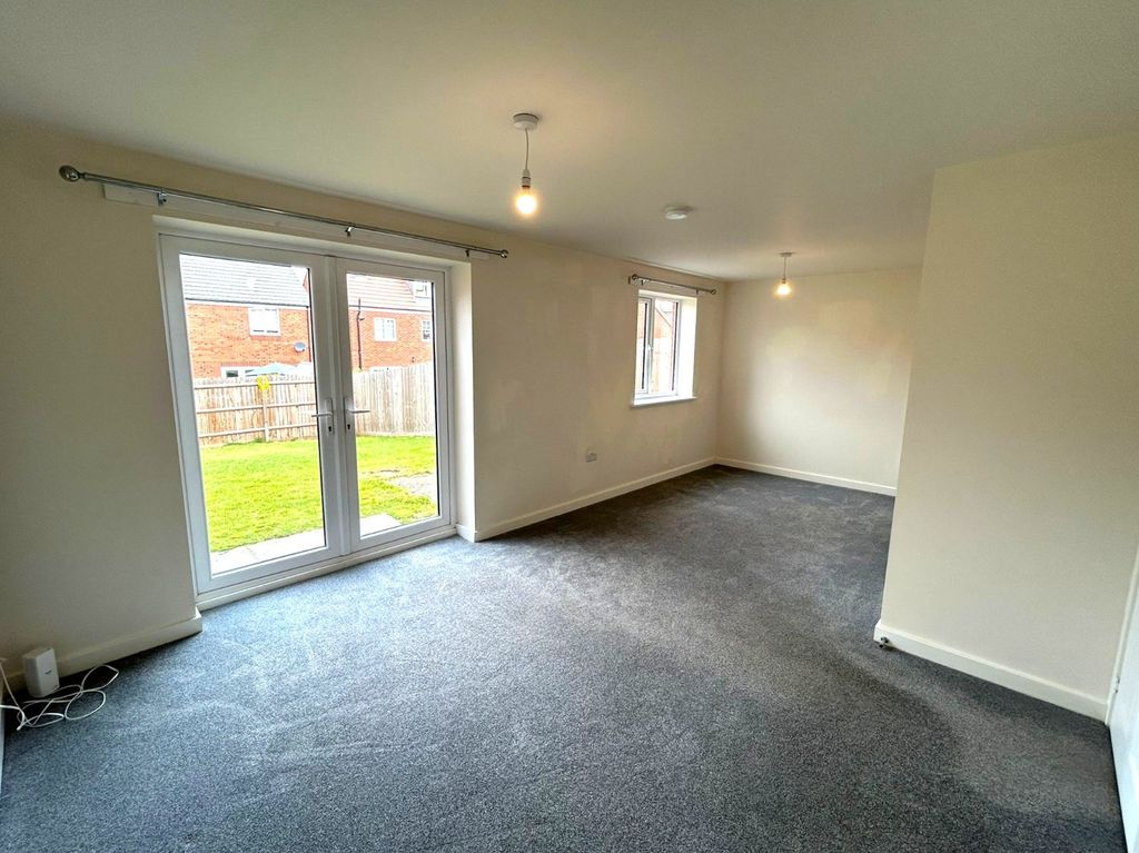 Property photo 2 of 14 Picture No. 31