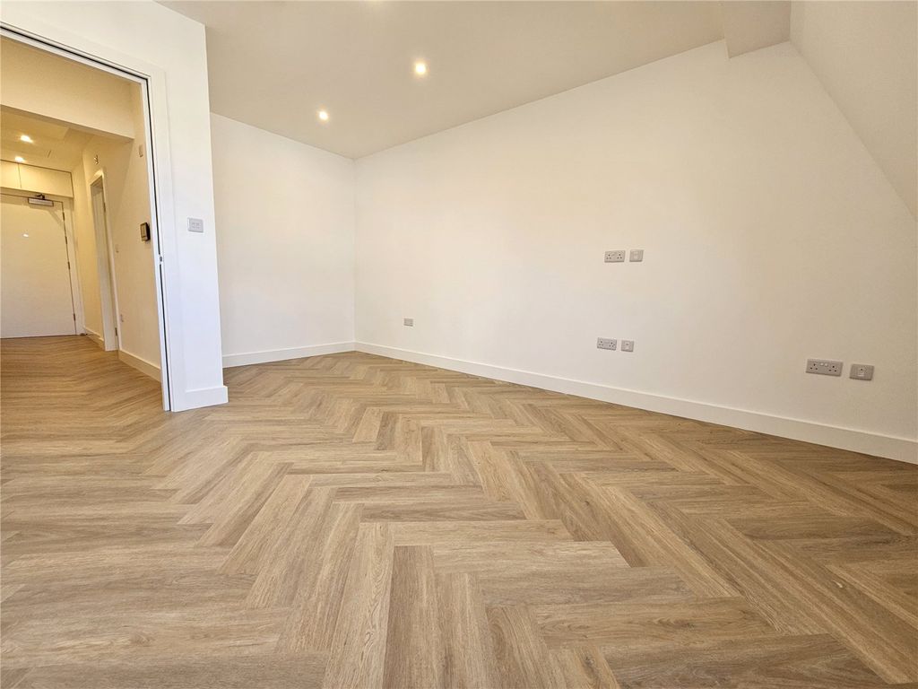 Property photo 2 of 5 Picture No. 03