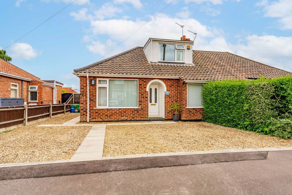 Property photo 1 of 26
