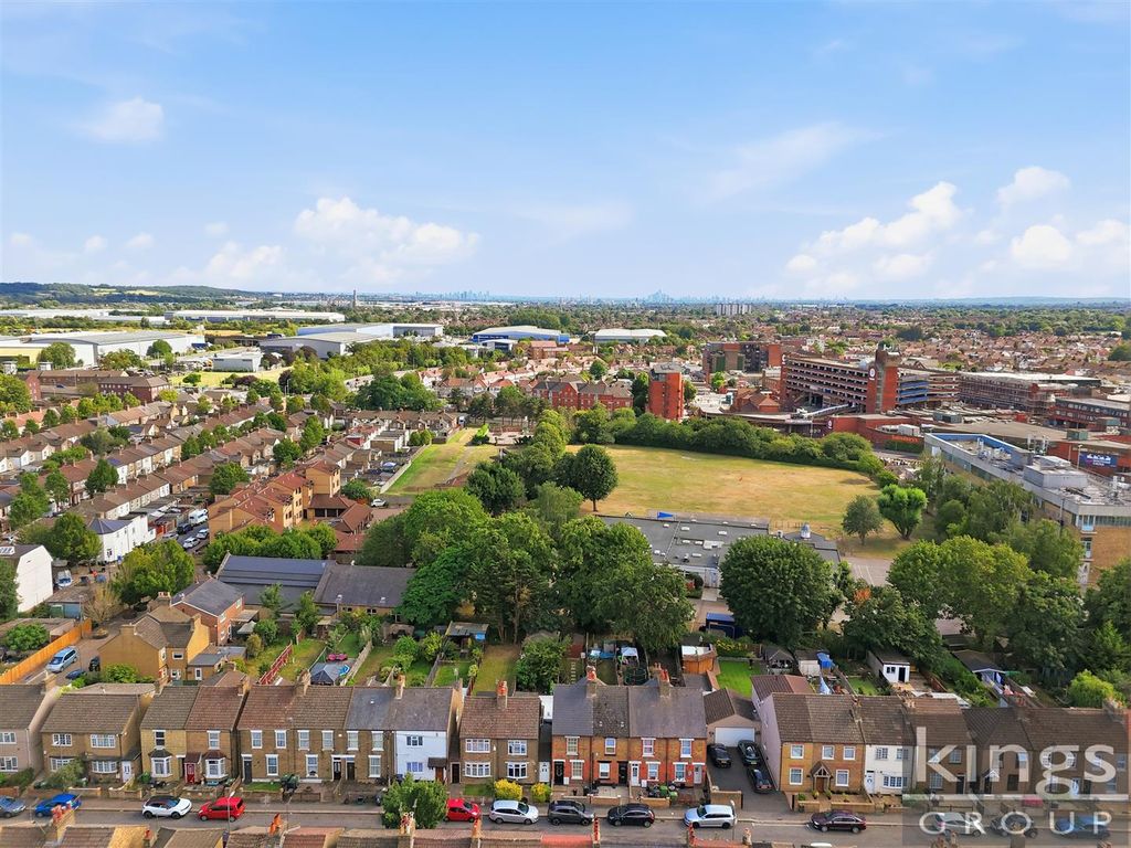 Property photo 3 of 15 6_Dji_20260629162751_0235_d.Jpg