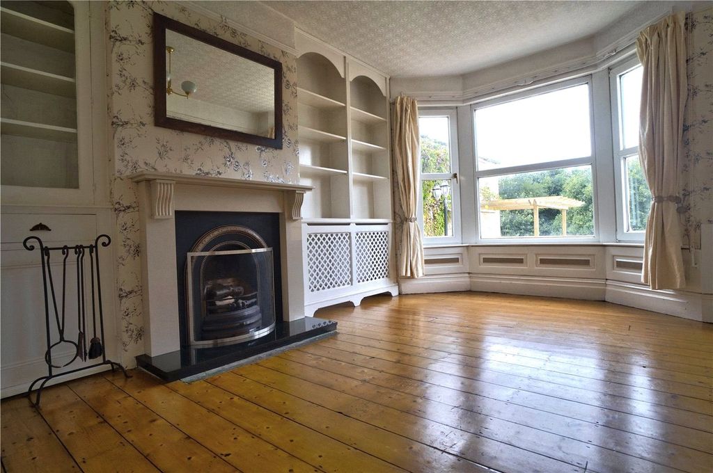Property photo 3 of 19 Picture No. 17
