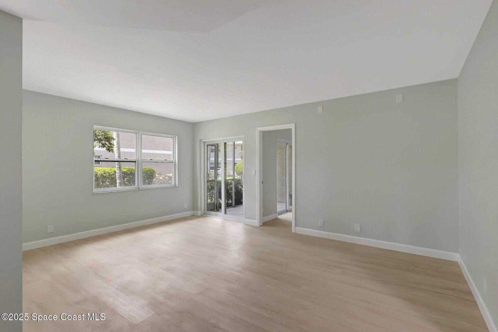 Property photo 3 of 28 <Alttext/>