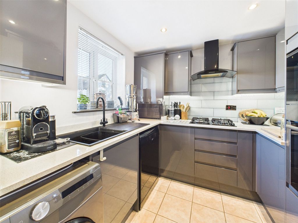 Property photo 2 of 13 Picture No. 03