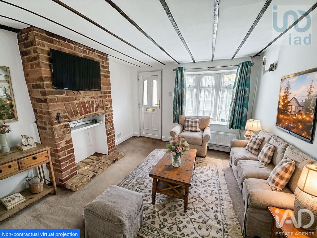 Property photo 2 of 9