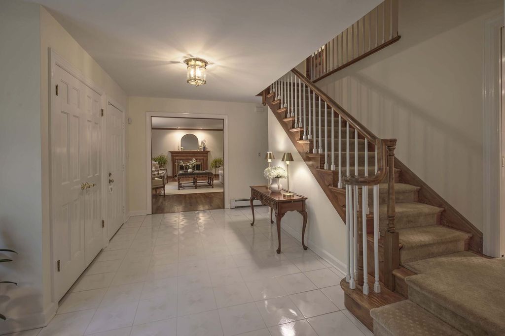 Property photo 3 of 8 <Alttext/>