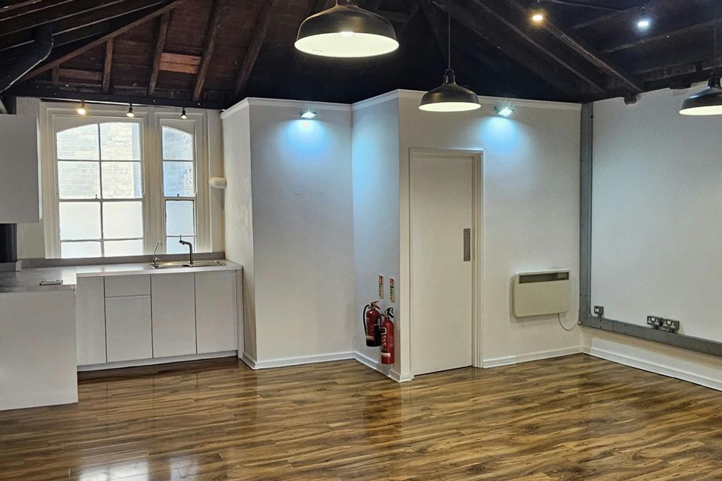 Property photo 3 of 5 Electra-House-95A-Rivington-Street-3rd-Floor-Ec2A-3Ay-Shoreditch-Hoxton-Old-Street-Office-Studio-For-Rent-Internal12-Dominion.London.Jpg