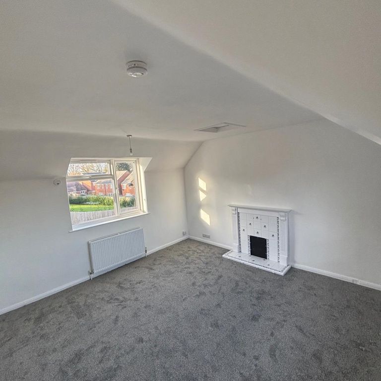 Property photo 1 of 10 Lounge