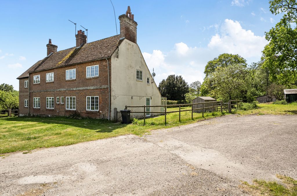 Property photo 1 of 12 1465347-23-6A107F...