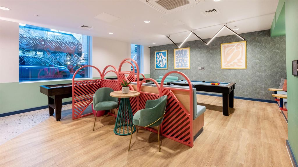 Property photo 1 of 40