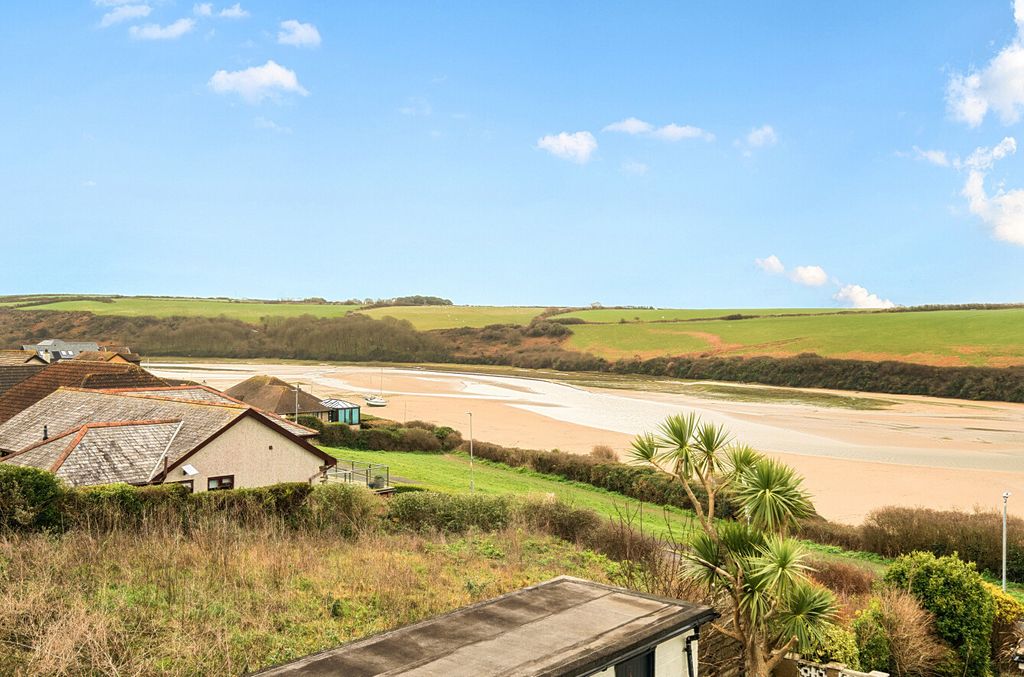 Property photo 2 of 23 1417511-19-699717...