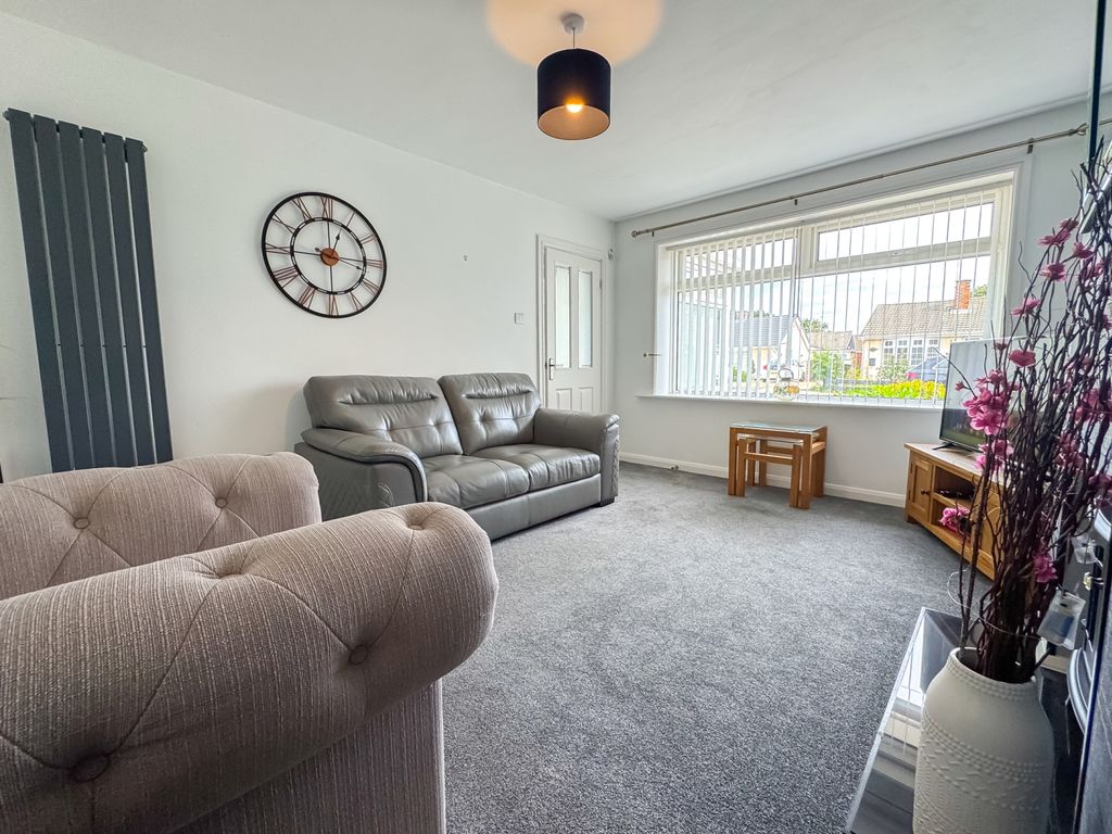 Property photo 2 of 31 Ludlow Ewemove Redcar-22