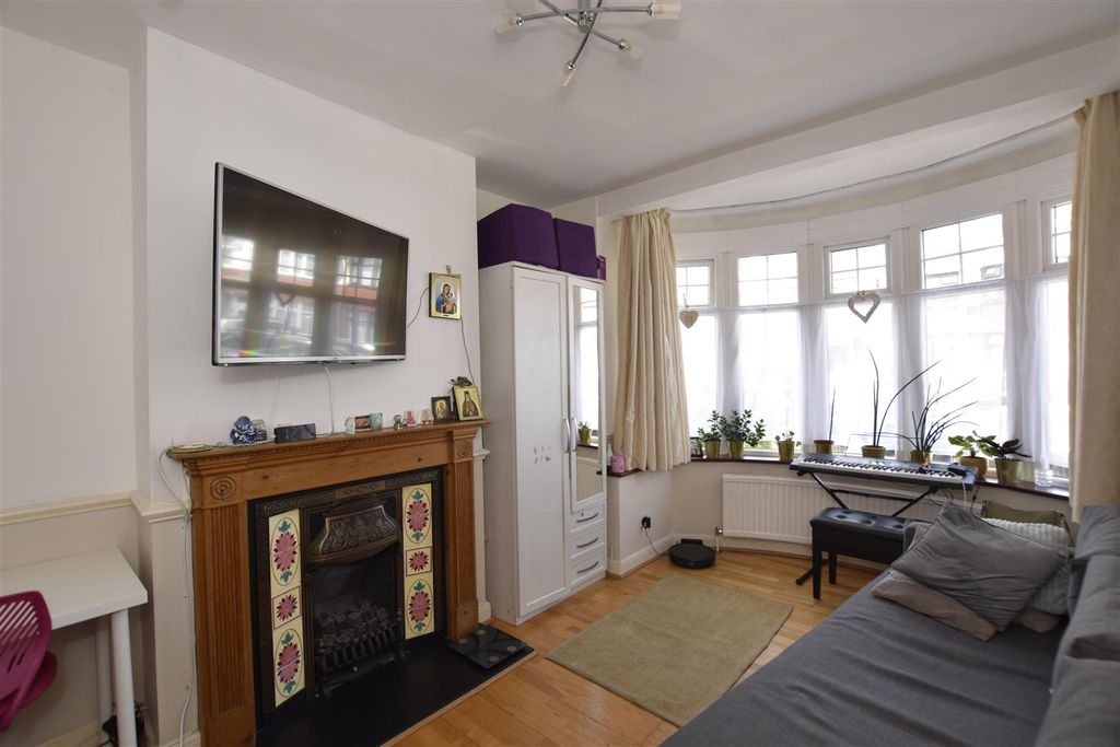 Property photo 3 of 14 Recep 1.Jpg