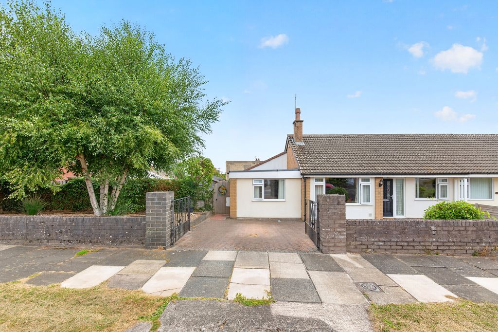 Property photo 1 of 18 External