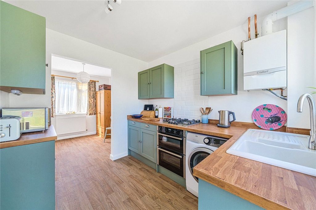 Property photo 3 of 10 Picture No. 04