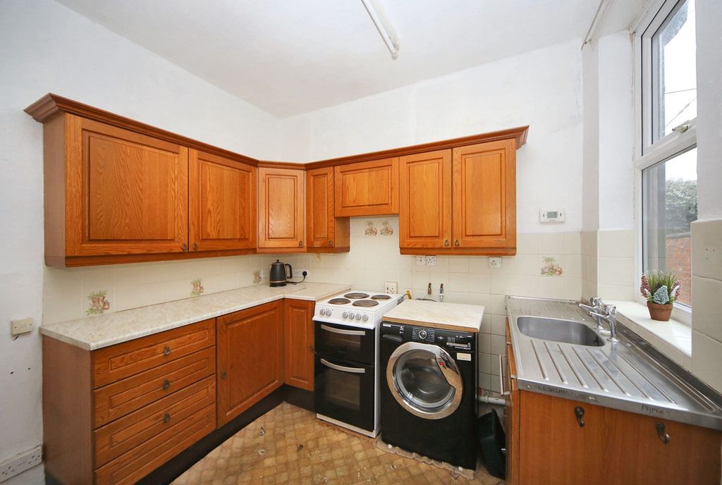 Property photo 3 of 24