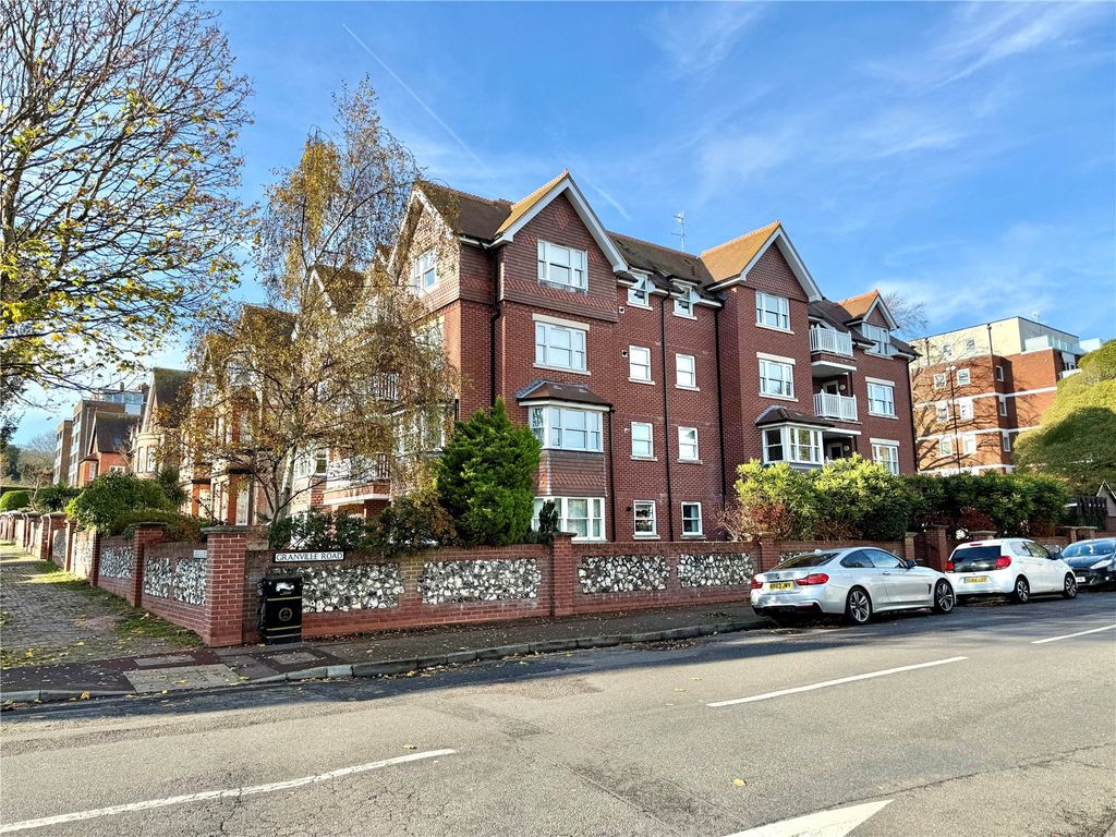 Property photo 1 of 16 Picture No. 08