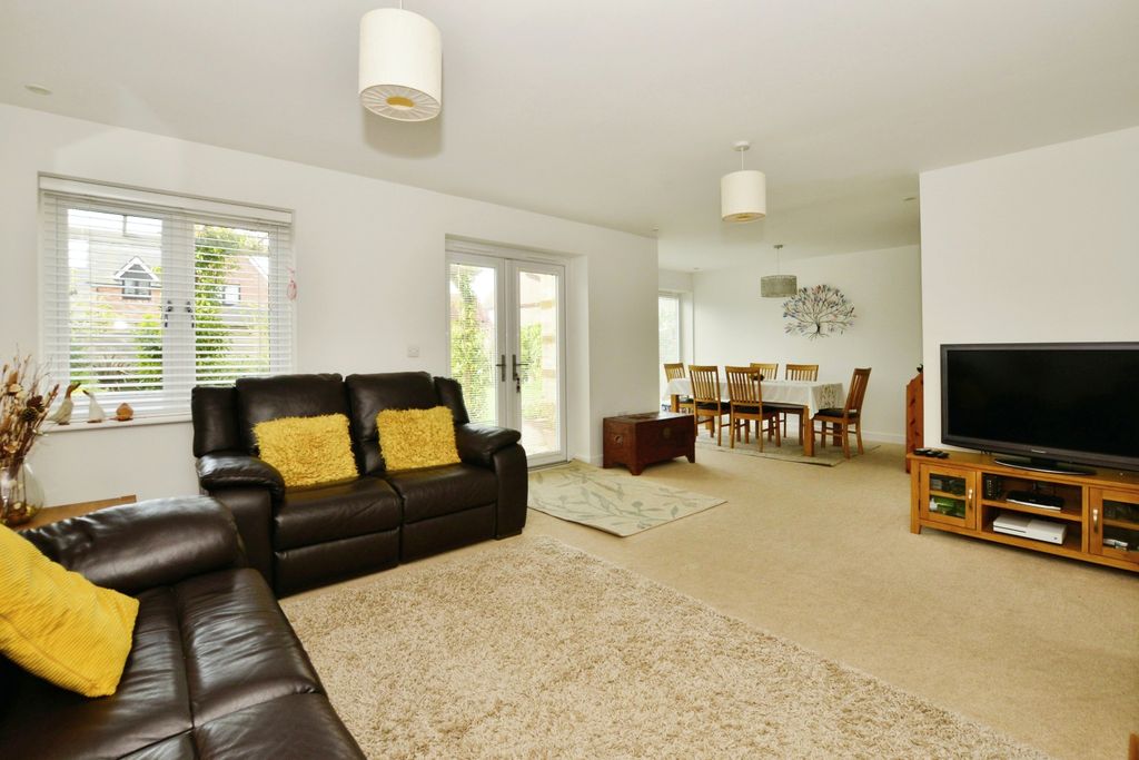 Property photo 2 of 15 Photography