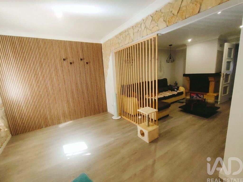 Property photo 3 of 39