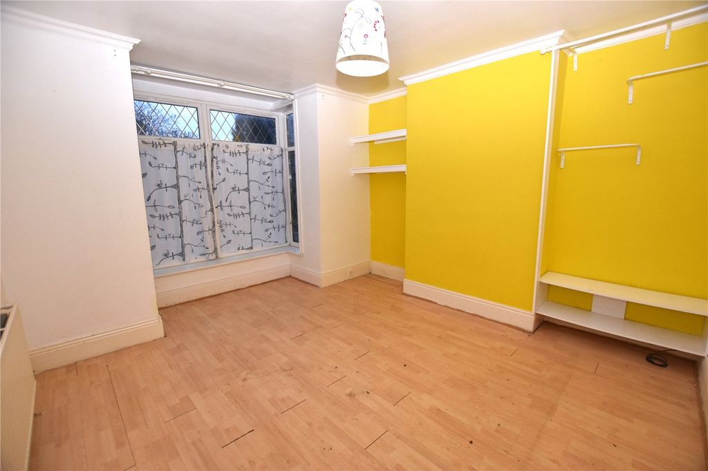 Property photo 2 of 14 Picture No. 02