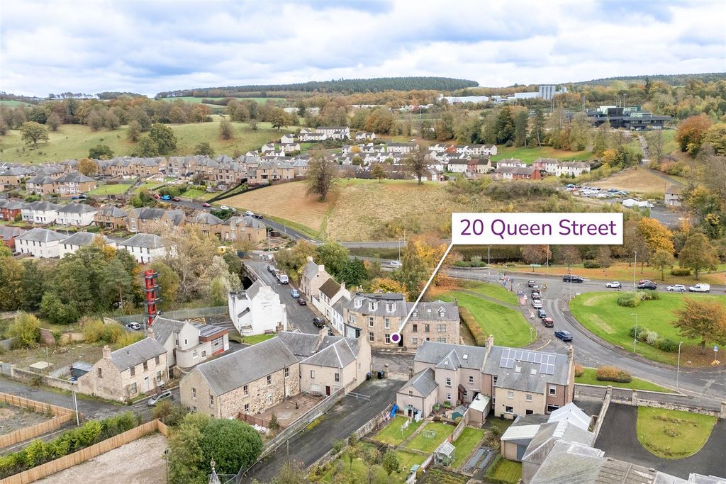 Property photo 2 of 9 20_Queen_Street-02.Jpg