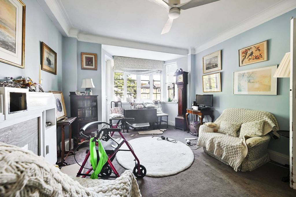 Property photo 2 of 7