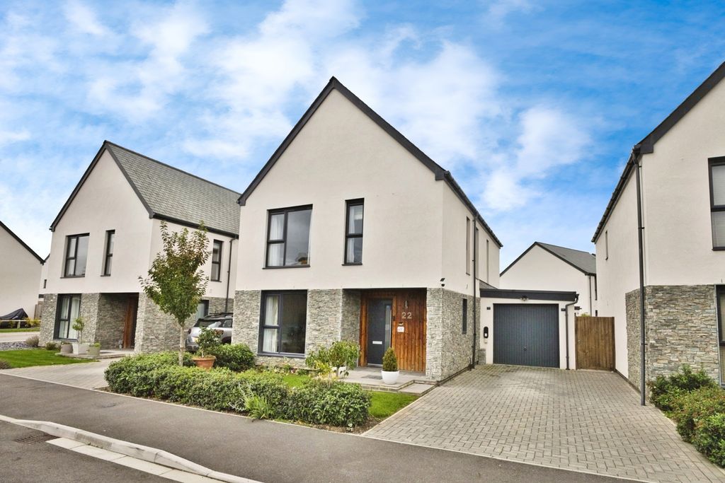 Property photo 1 of 12 Photo