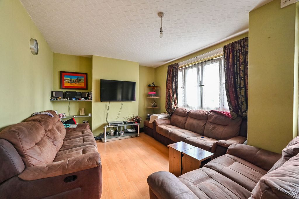 Property photo 1 of 15